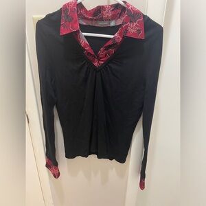 Black top with burgundy collar